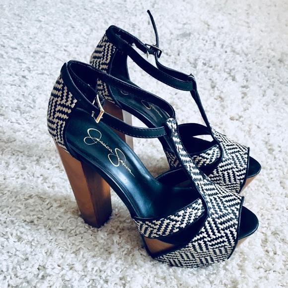 Jessica Simpson Heels - Picture 2 of 4